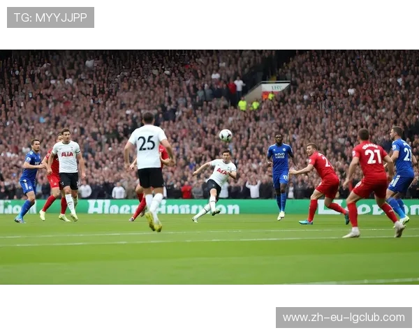 绿茵场上的激情与梦想我心中永不落幕的足球之旅